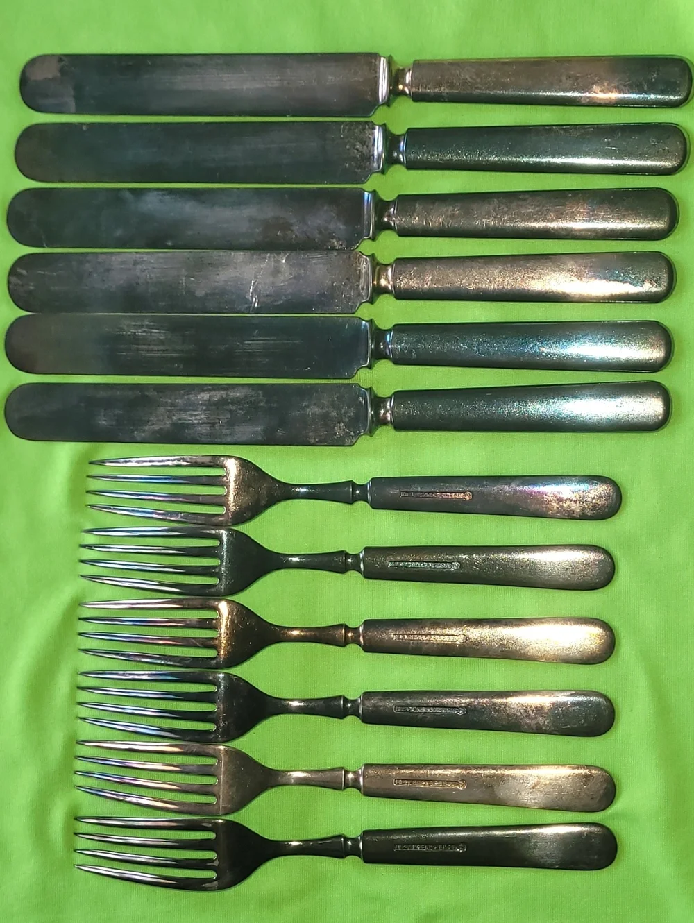 Flatware 12pc Windsor pattern forks & dinner knives 1847 Rogers Bros.  Ψ